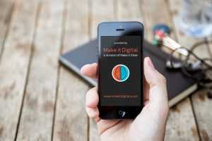 10 Free iPhone 5 PSD Mockups