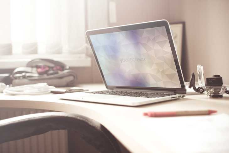 4 Macbook Photorealistic PSD Mockups