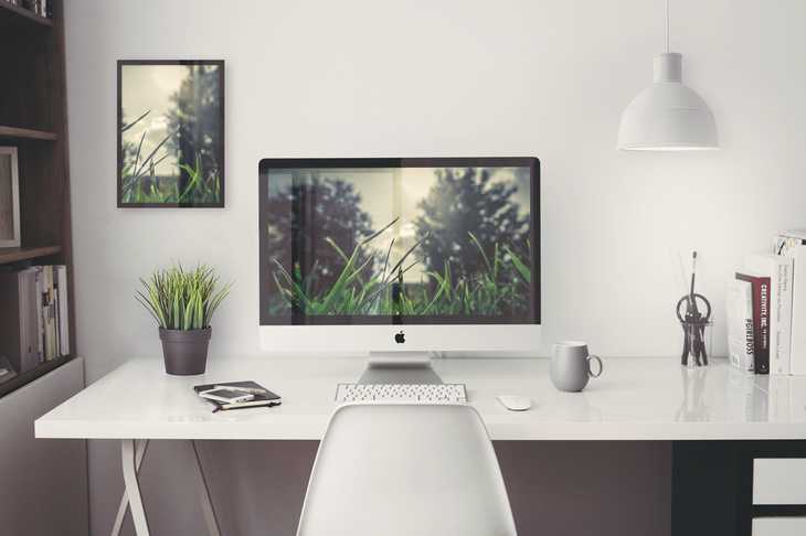 Free iMac Home Office PSD Mockup