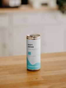 Minimal soft drink design mockup
