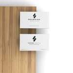 Realistic Business Card Mockup on Wood - Download Grátis Realistic Business Card Mockup on Wood