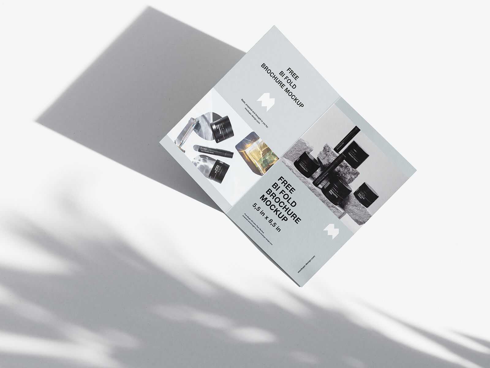 Free 5.5×8.5 Inches Folded Flyer Mockups PSD set