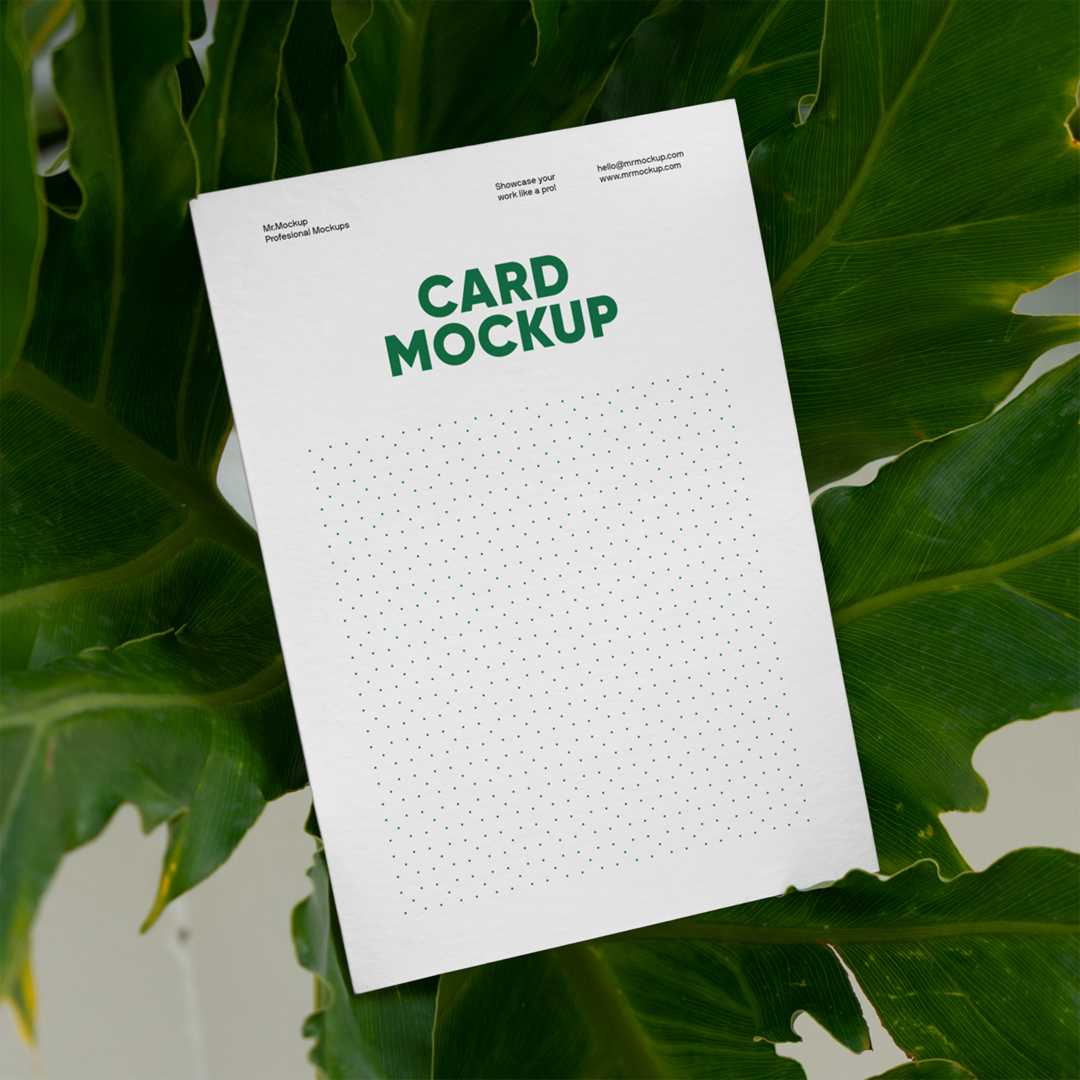 Free Card beetwen Ficus Mockup