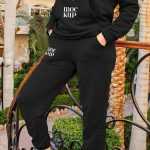 Free Female Sport Suit Mockup PSD