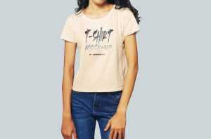 Free Front View of Girl Wearing T Shirt Mockup PSD