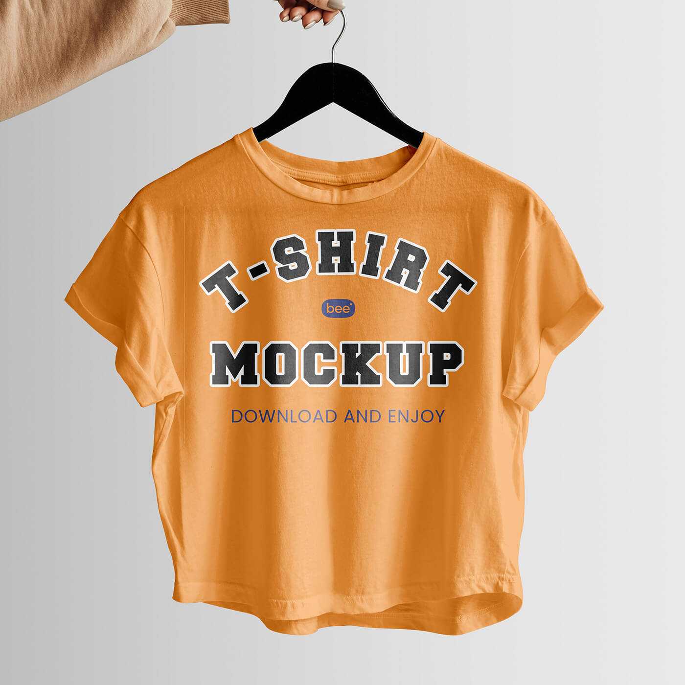 Free Hanging Woman T-Shirt Mockup PSD