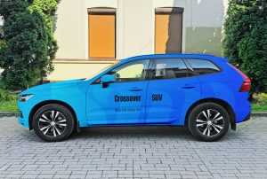 Free Luxury Crossover SUV Mockup PSD