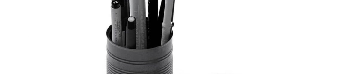 Free Marker Pen Stand Mockup PSD