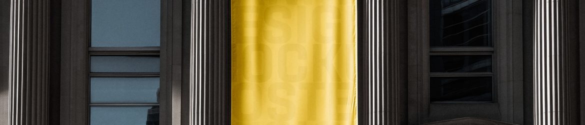 Free Outdoor Hanging Banner Mockup