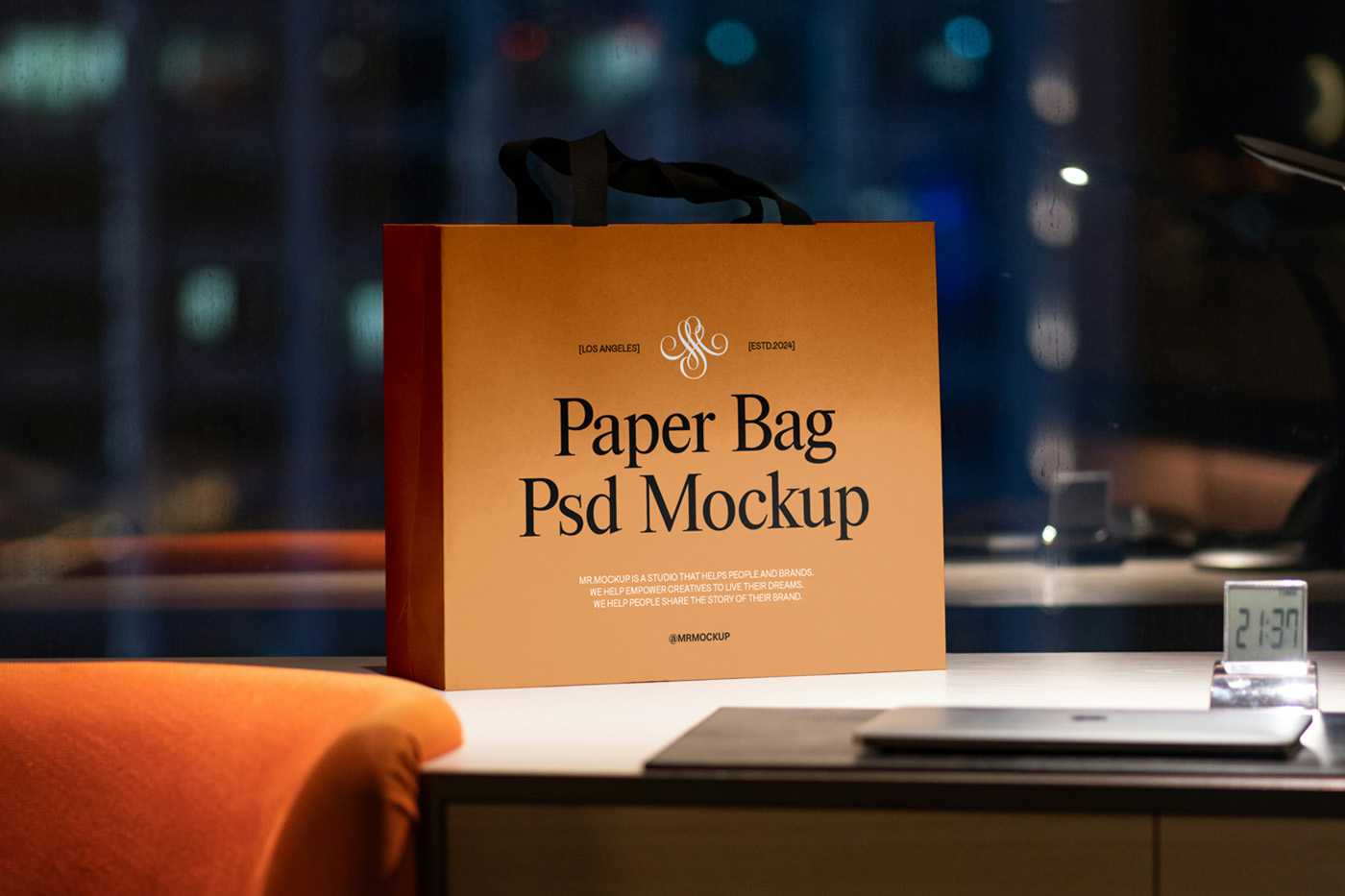 Free Paper Boutique Bag Mockup