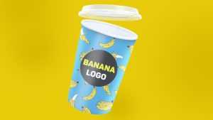 Free Paper Cup with Plastic Lid Mockup PSD