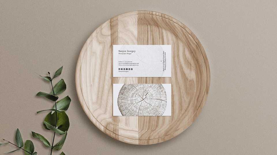 Free Photorealistic Business Card Mockup PSD