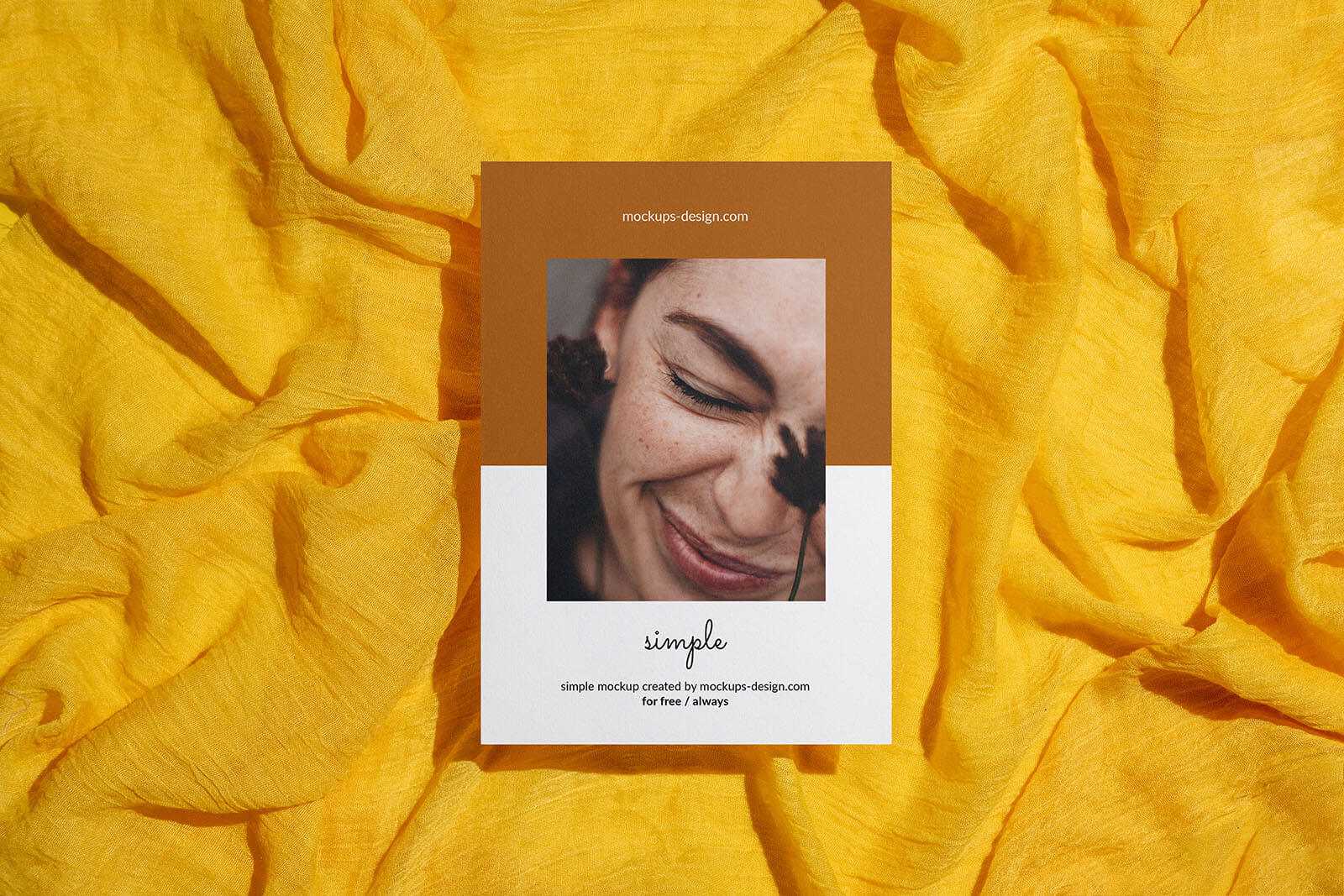 Free Portrait A4 / A6 Card Flyer Mockup PSD