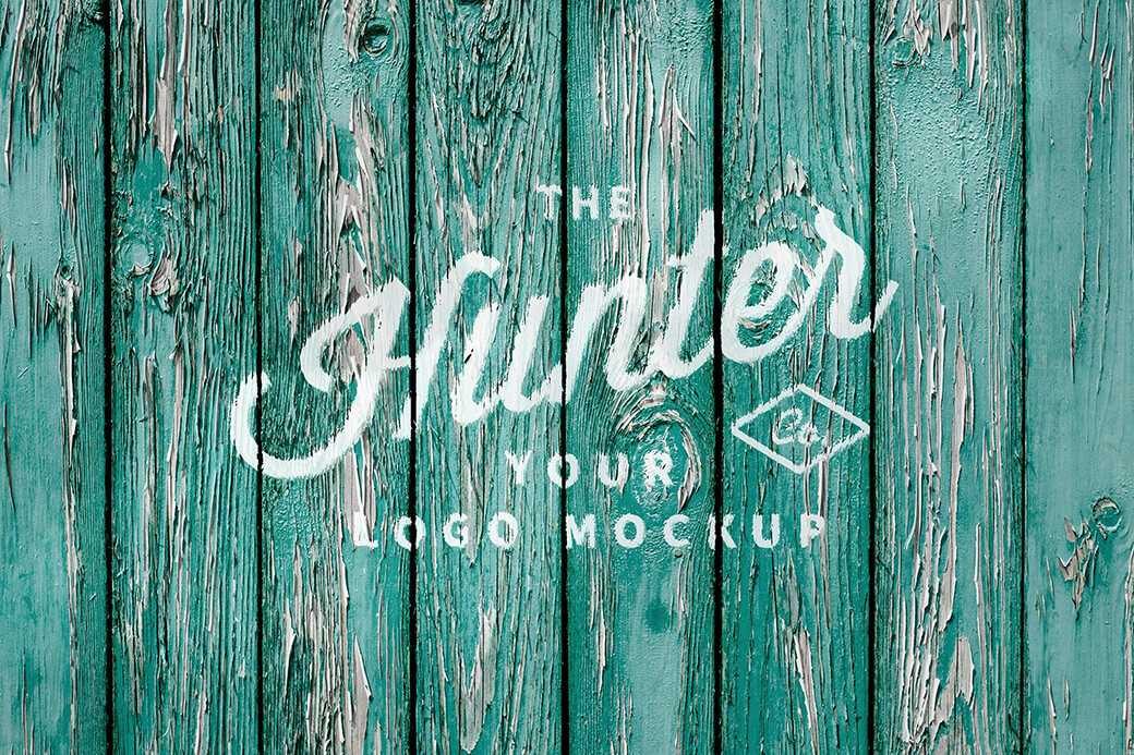 Free Ragged Wood Logo Mockup PSD