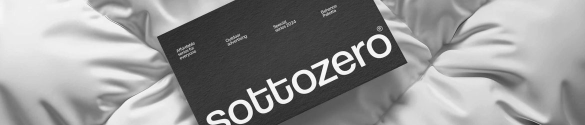 Free Textured Premium Business Card Mockup PSD
