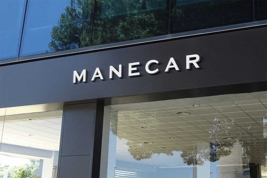 Shop Front Facade Free Logo Signage Mockup PSD
