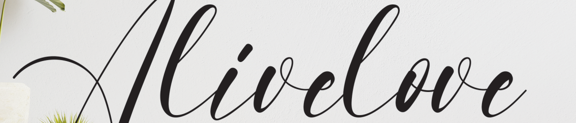 Alivelove Font