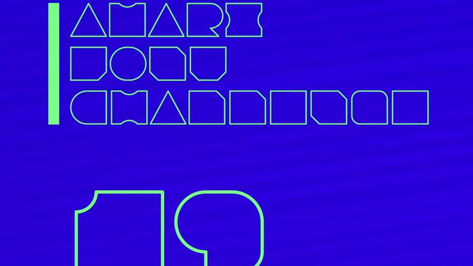 Amari Font 19/100 › Fontesk