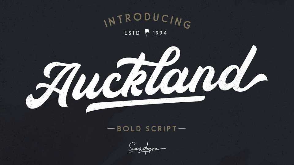 Auckland Script › Fontesk