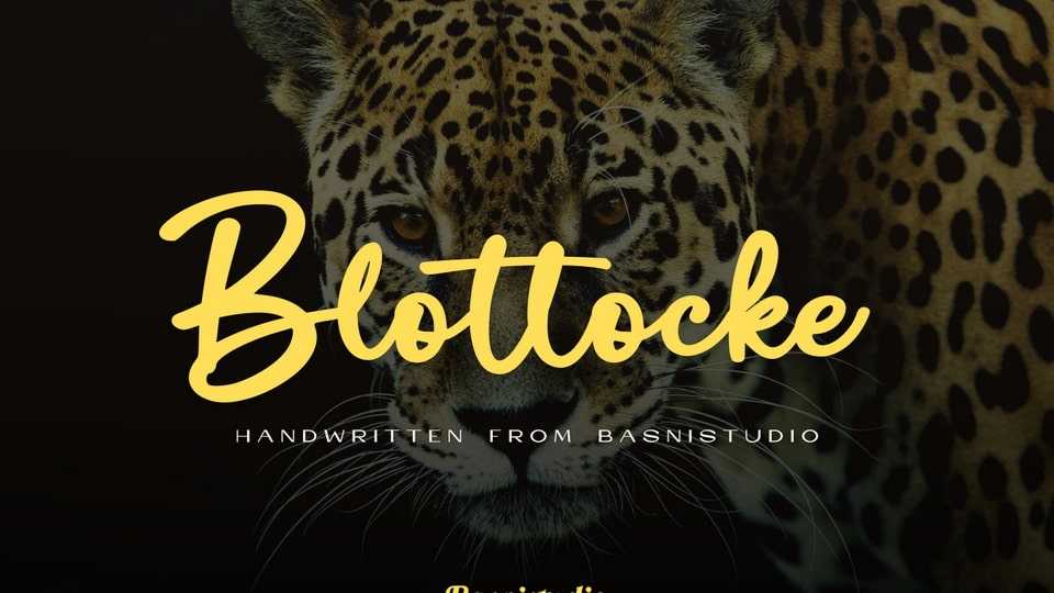 Blottocke Font › Fontesk