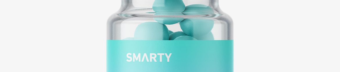 Clear bottle with pills mockup / 5 ml