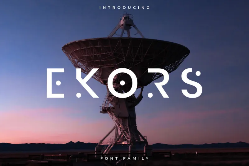 Ekors Font