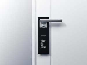 Free Door Hanger Mockup (PSD)