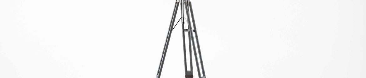 Free Grey Tripod Lamp 3D Model (MAX)