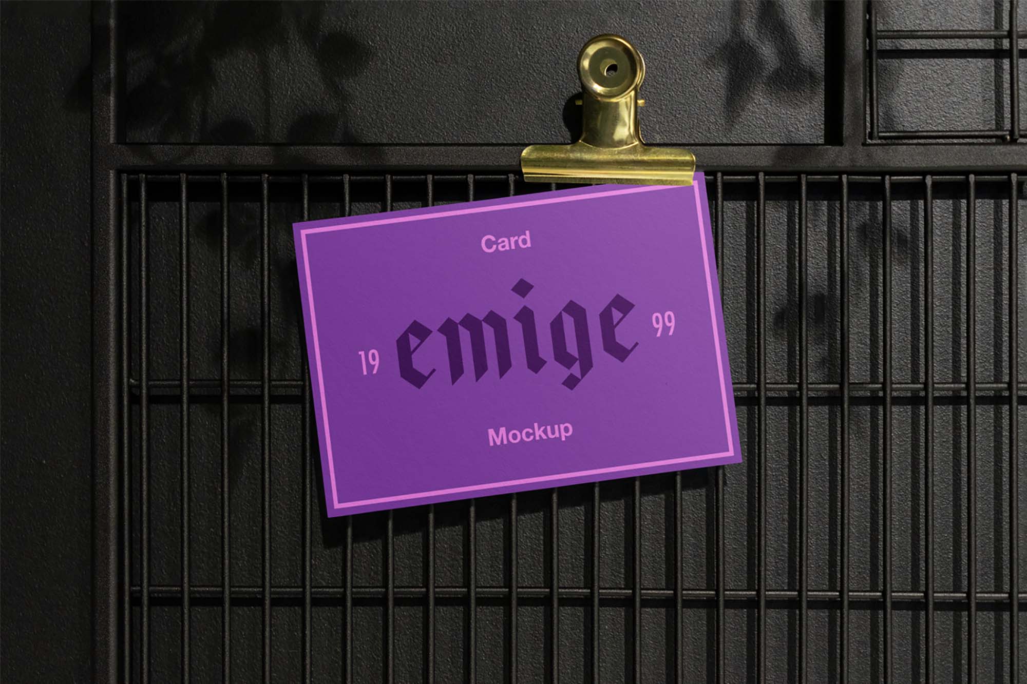 Free Hanged Card Mockup (PSD)