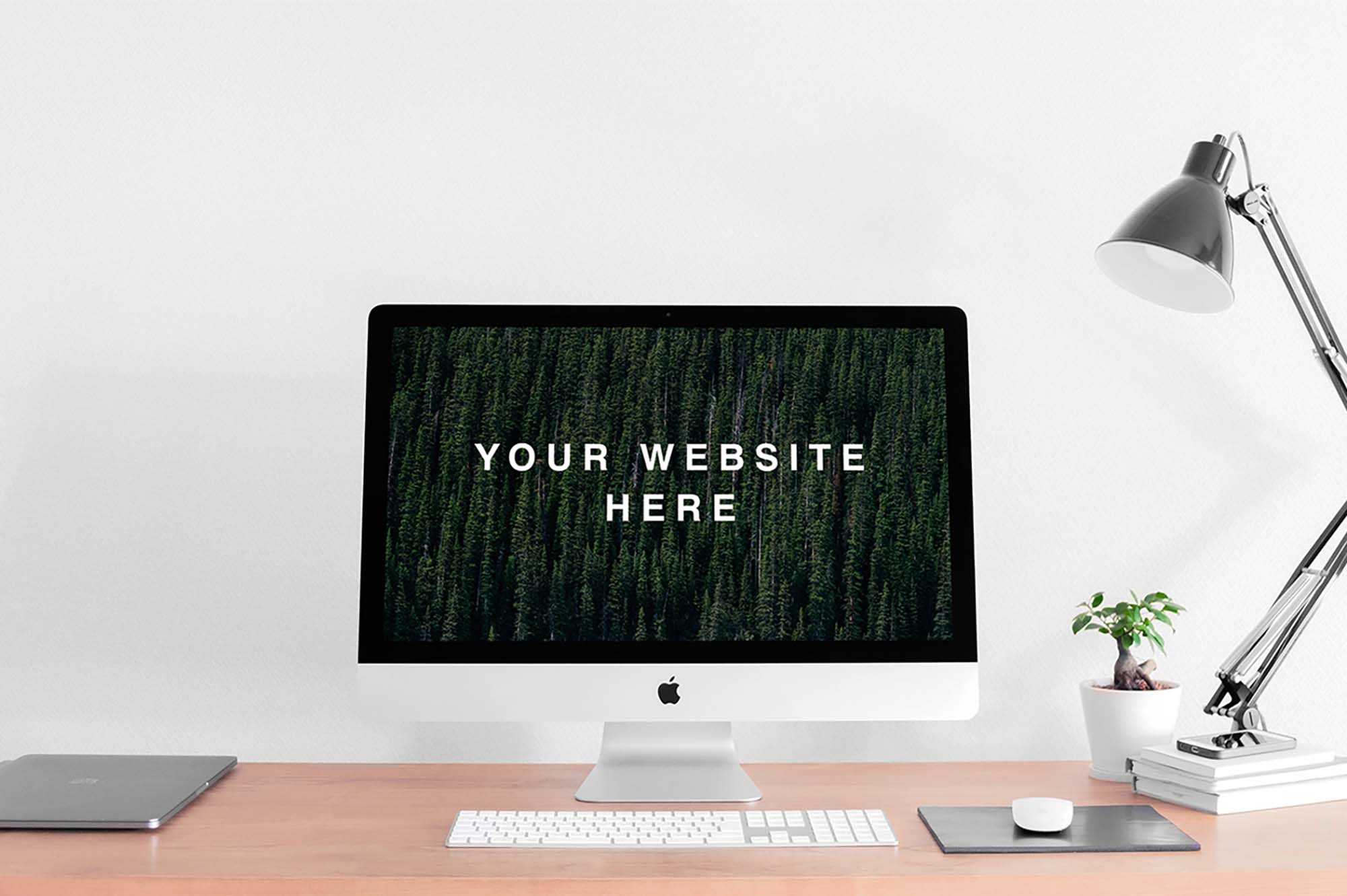Free iMac on Desk Mockup (PSD)
