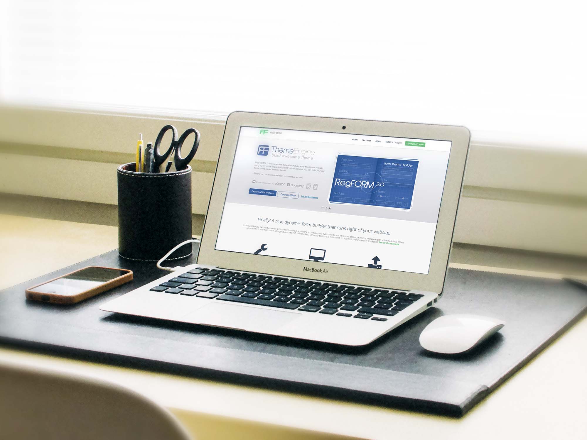 Free MacBook Air Screen Mockup (PSD)