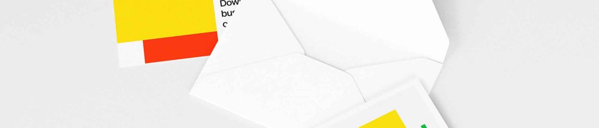 Free Opened Envelope and Business Cards Mockup (PSD)