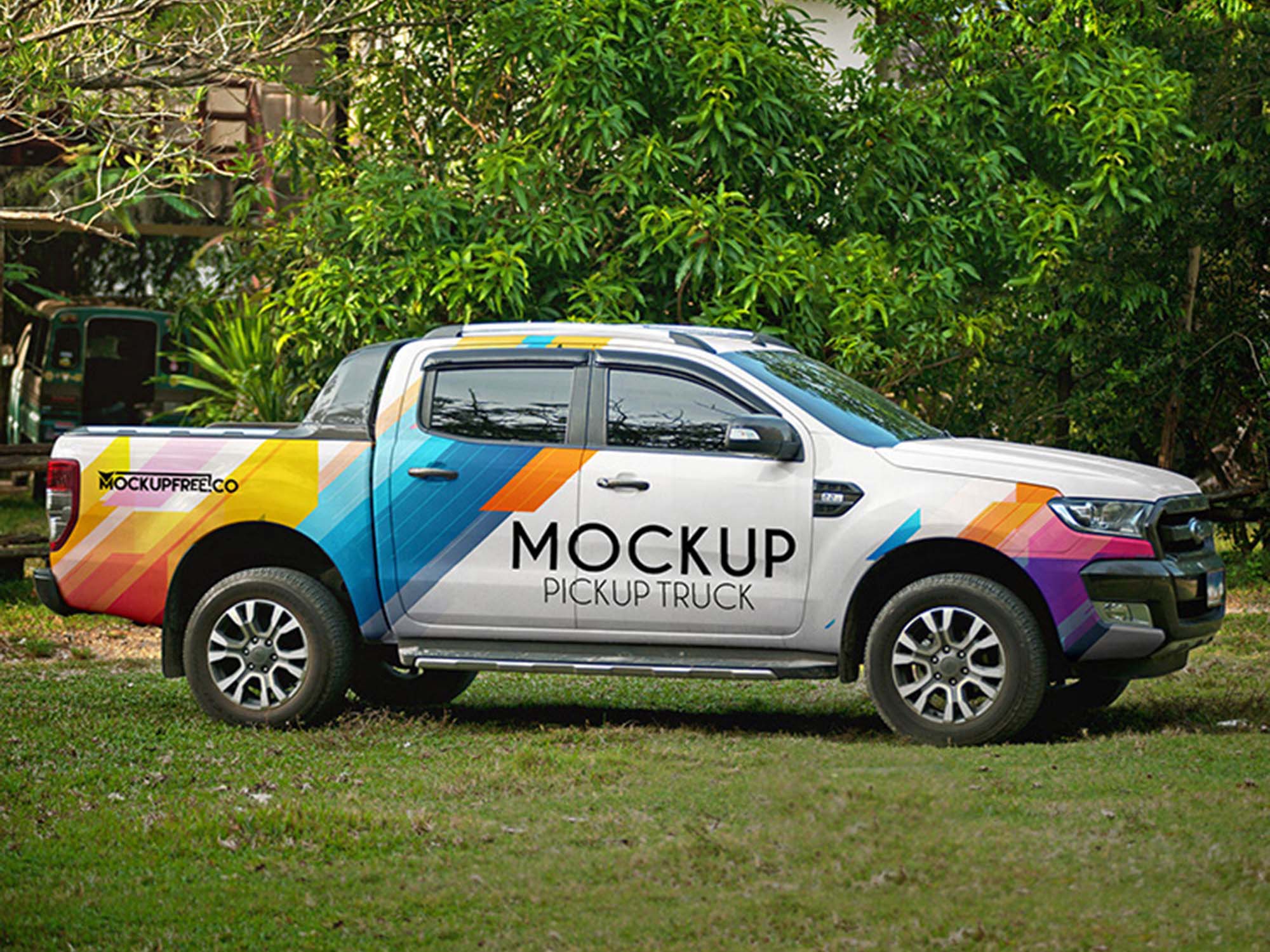 Free Pickup Truck Mockup (PSD)