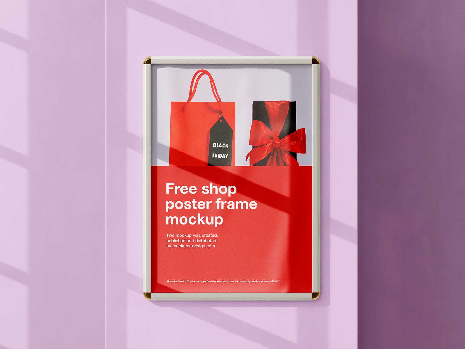 Free shop poster frame mockup - Instant Download