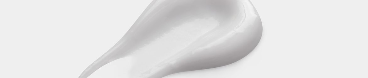 Free smeared cream mockup