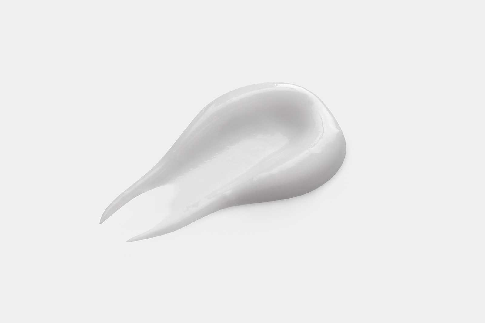 Free smeared cream mockup