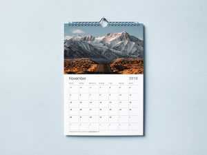 Free wall calendar mockup