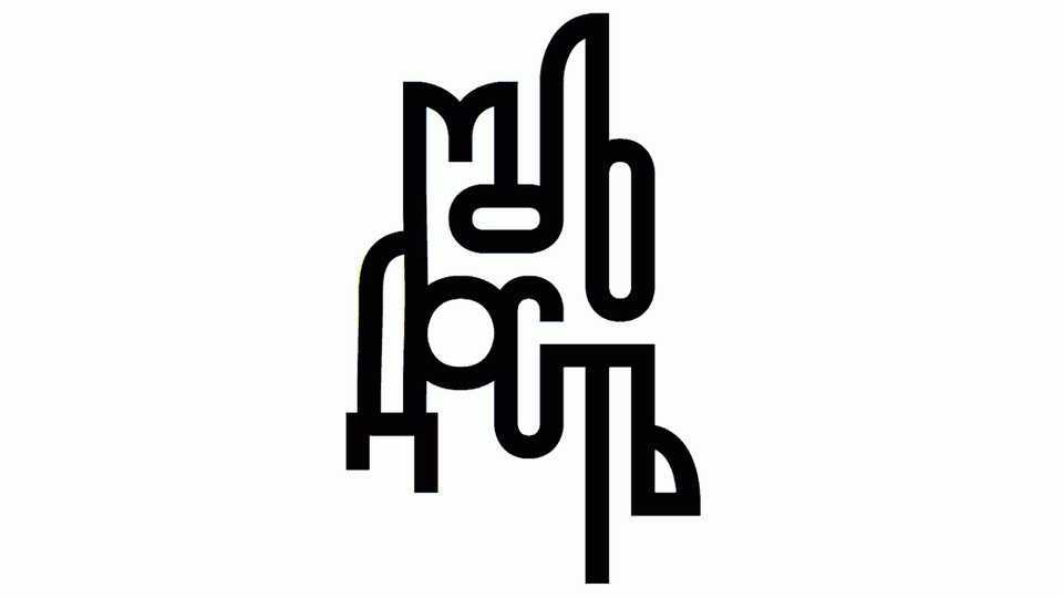 Molodo Font › Fontesk