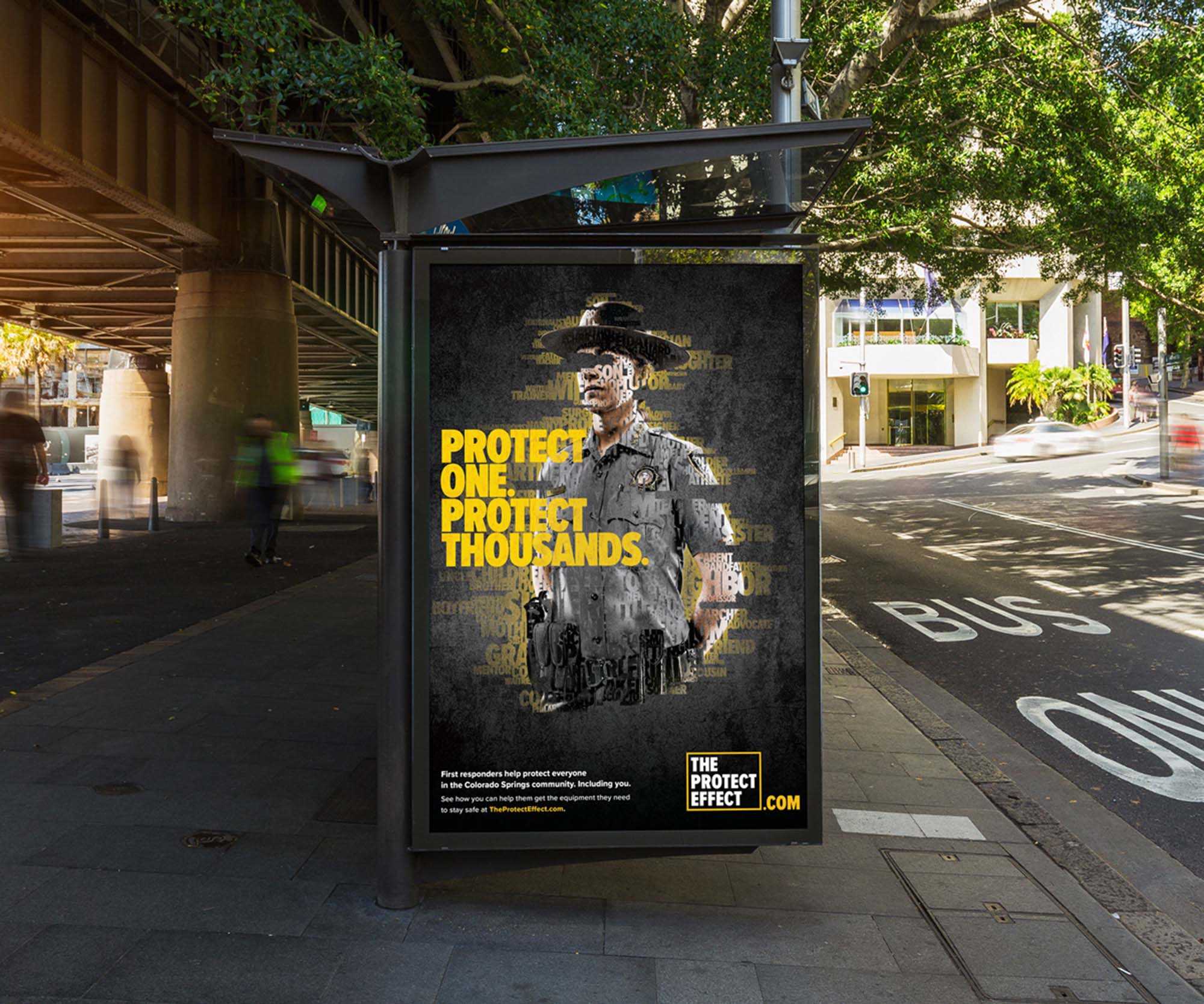 Outdoor Bus Stop Billboard Poster Mockup (PSD)