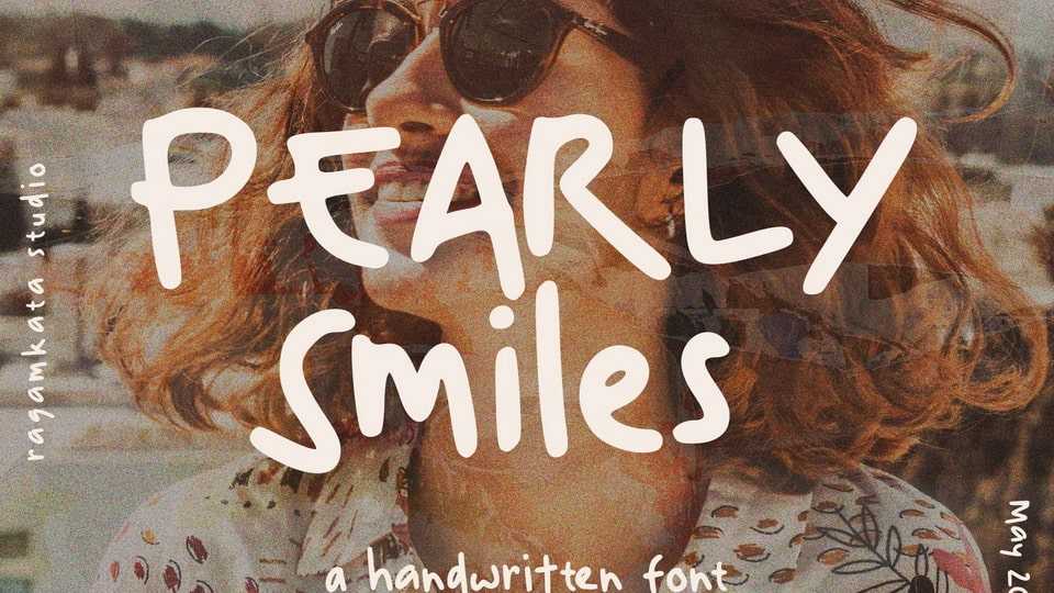Pearly Smiles Font › Fontesk