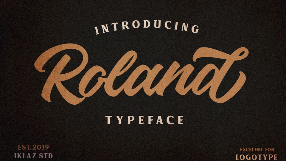 Roland Script › Fontesk