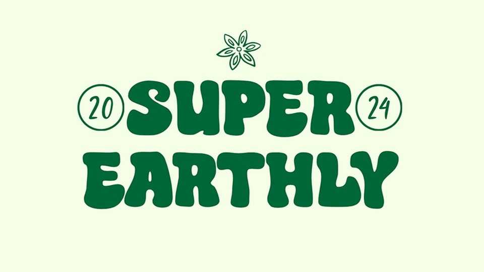 Super Earthly Font › Fontesk