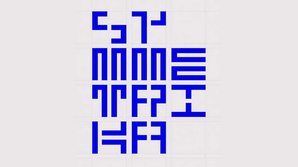 Symmetrika Font › Fontesk
