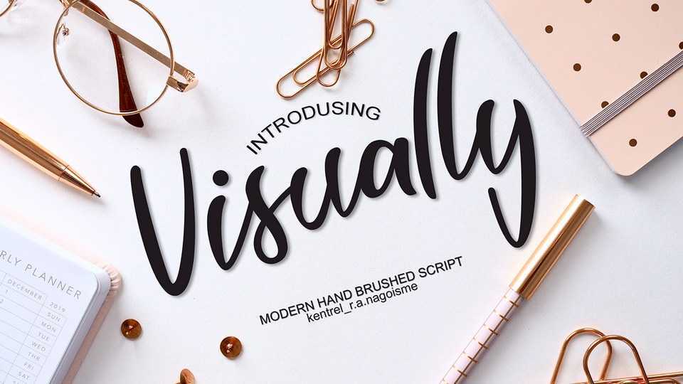 Visually Script Font › Fontesk