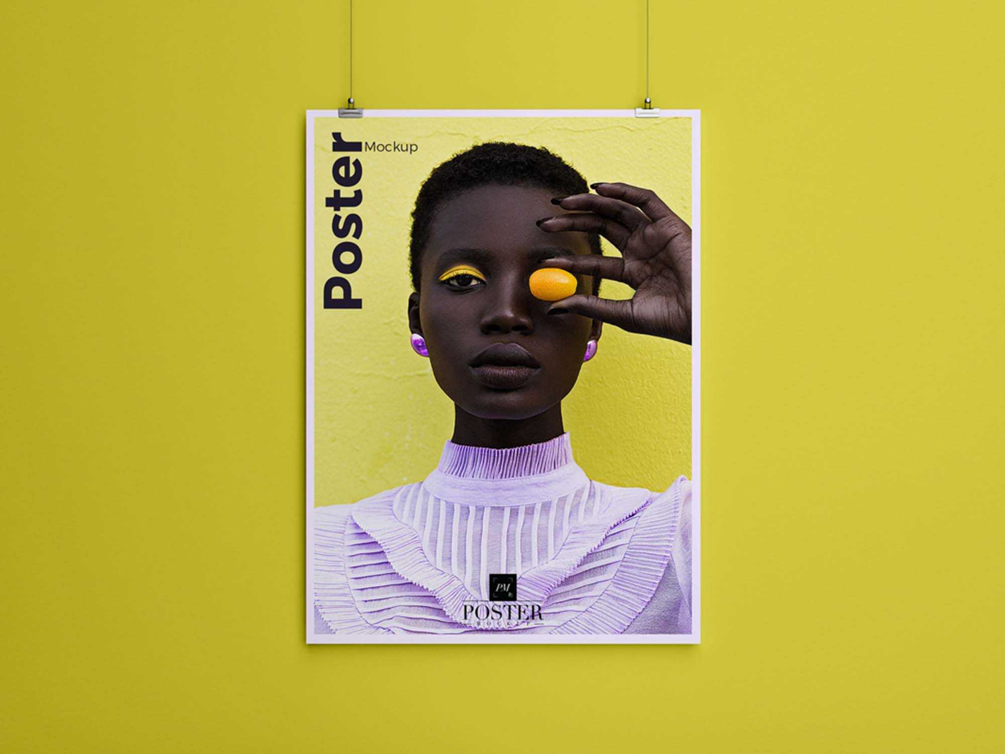 Free Hanging Poster With Clips Mockup (PSD)