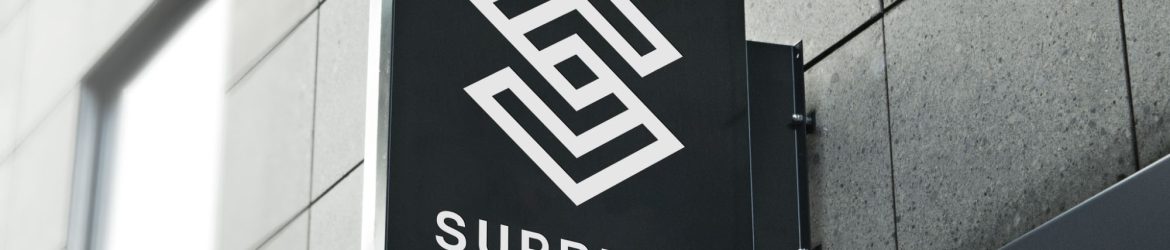 Free Hanging Wall Sign Mockup (PSD) Free Hanging Wall Sign Mockup (PSD)