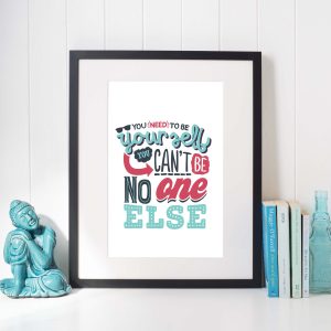 Free Interior Picture Frame Mockup (PSD)