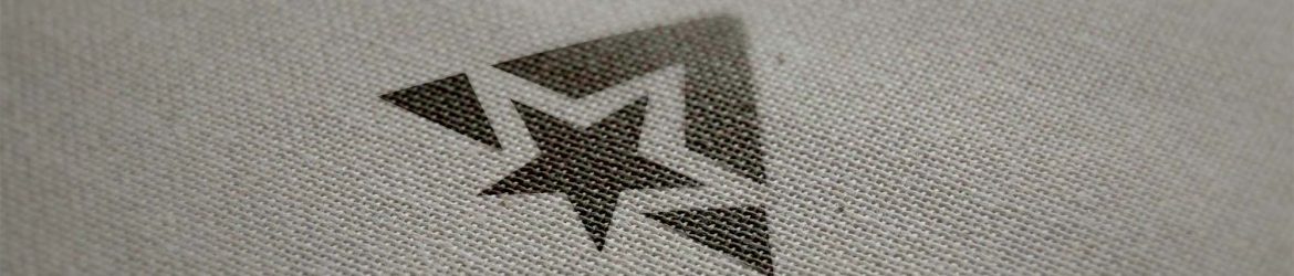 Free Linen Logo Mockup (PSD)