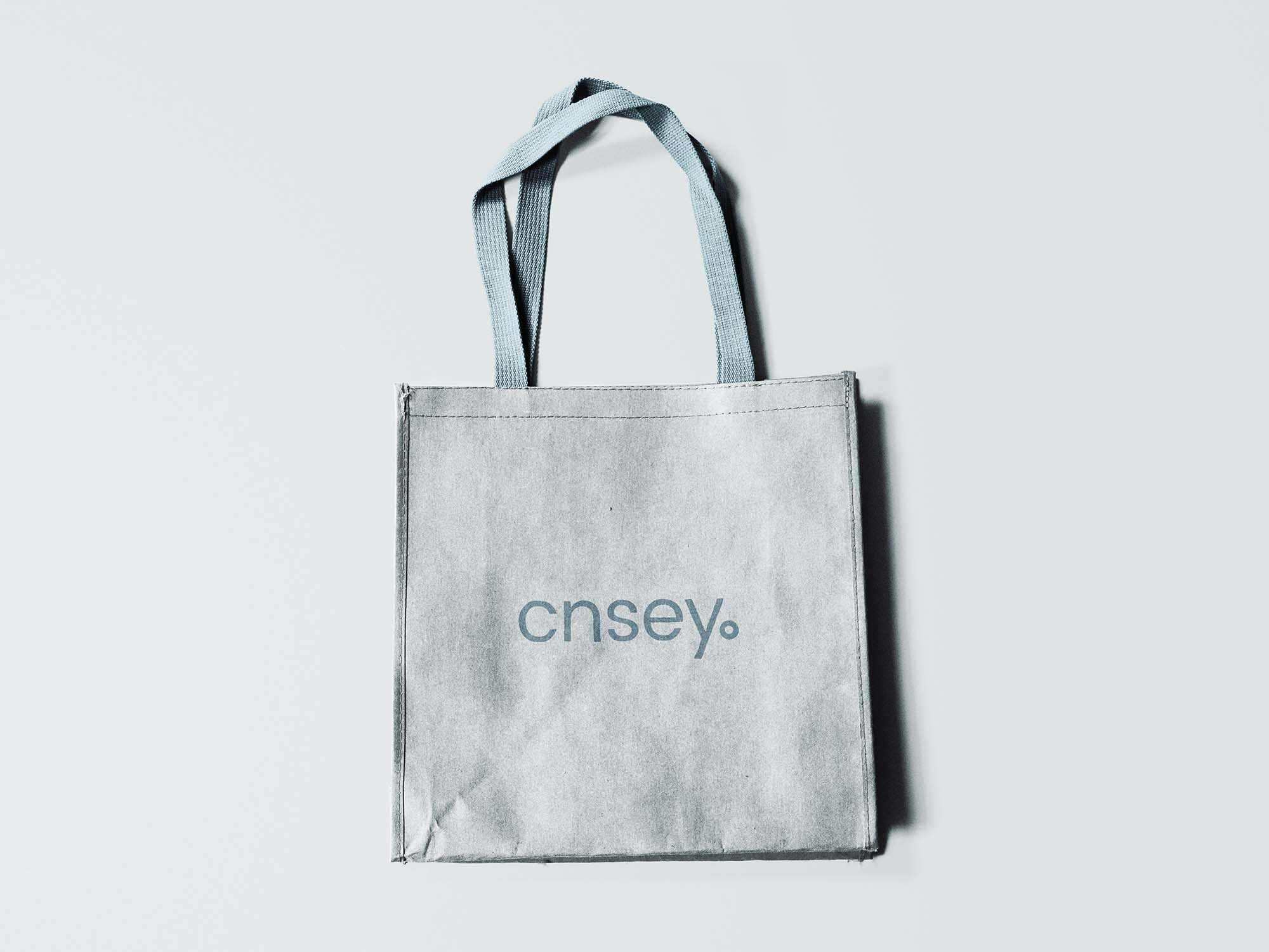Simple Tote Bag Mockup (PSD)